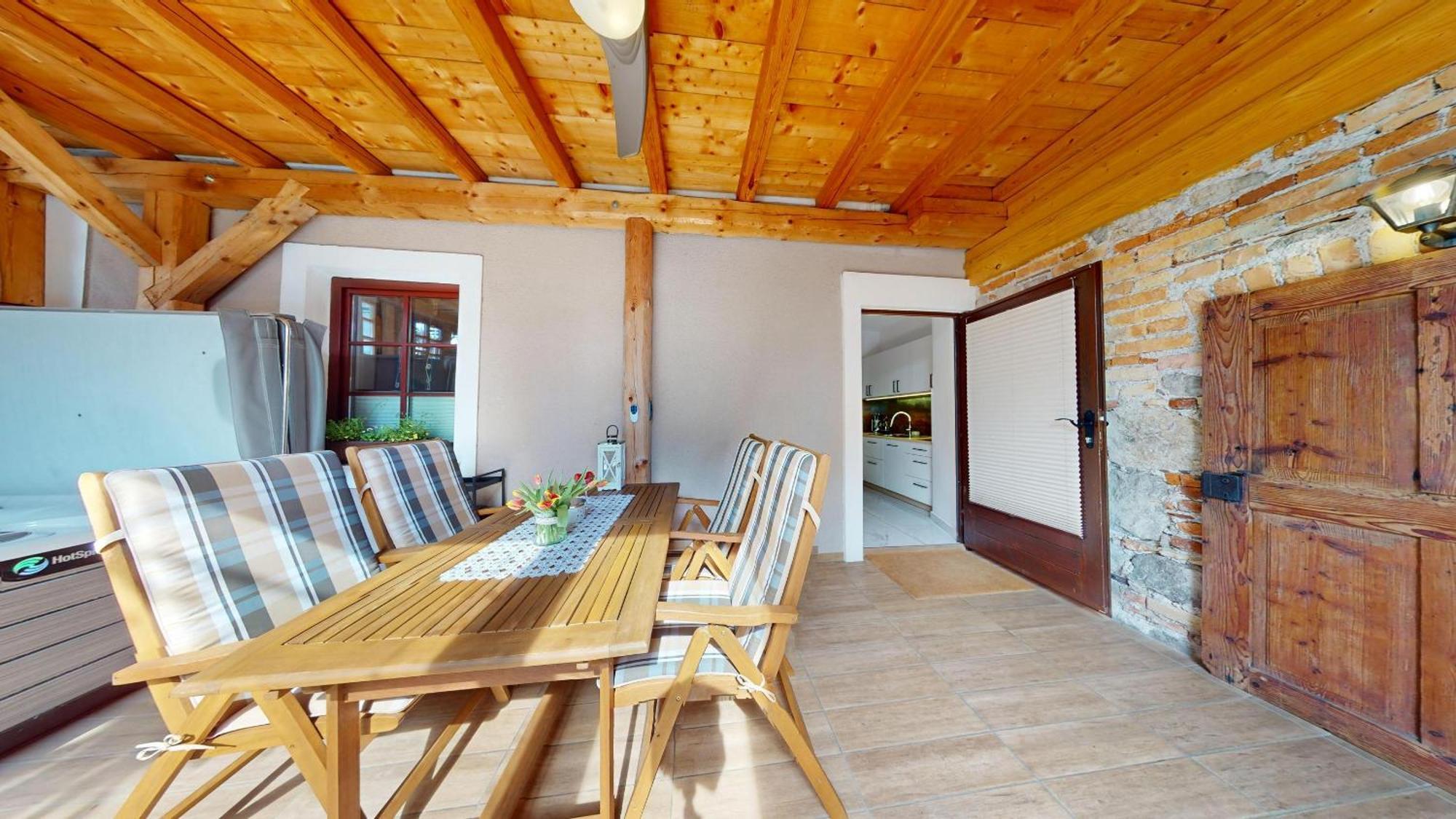 Resort Hisa Ida - Apartments With Hot Tub And Sauna Ivancna Gorica Zimmer foto