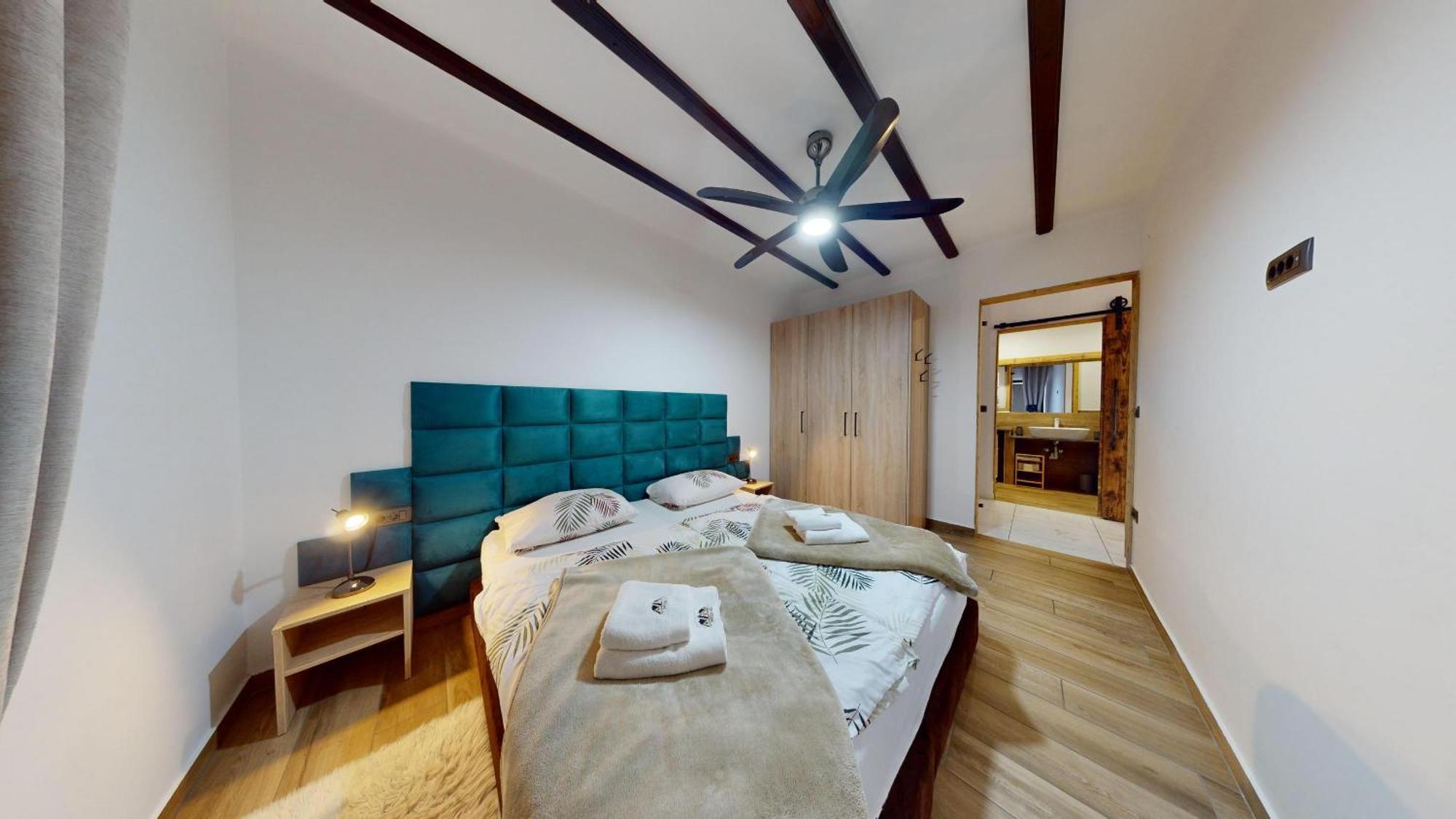 Resort Hisa Ida - Apartments With Hot Tub And Sauna Ivancna Gorica Zimmer foto