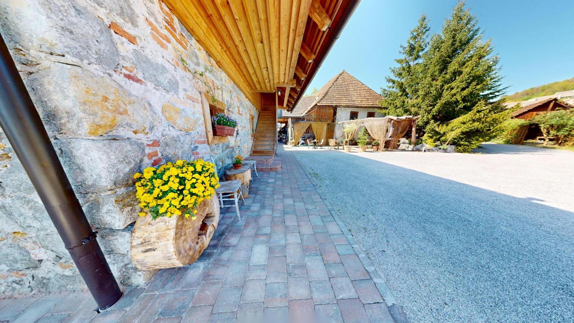 Resort Hisa Ida - Apartments With Hot Tub And Sauna Ivancna Gorica Zimmer foto