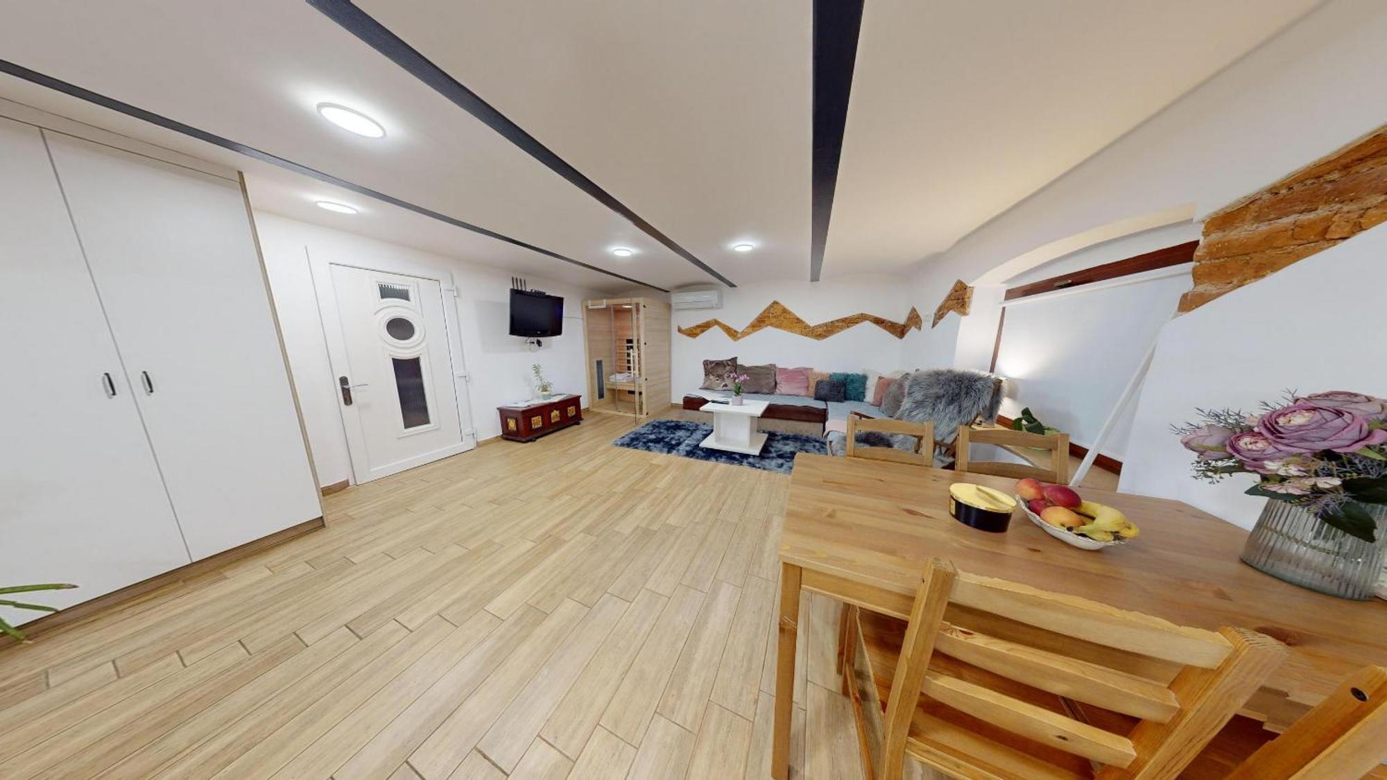 Resort Hisa Ida - Apartments With Hot Tub And Sauna Ivancna Gorica Zimmer foto